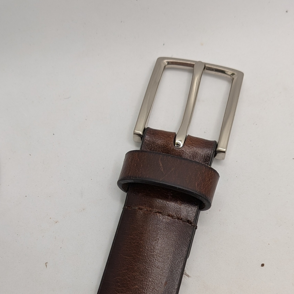 Dockers NWT Brown Leather Belt with Silver Buckle